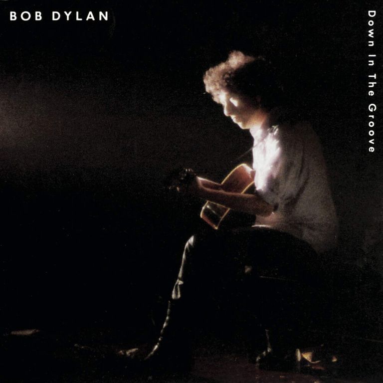 Album artwork of 'Down in the Groove' by Bob Dylan